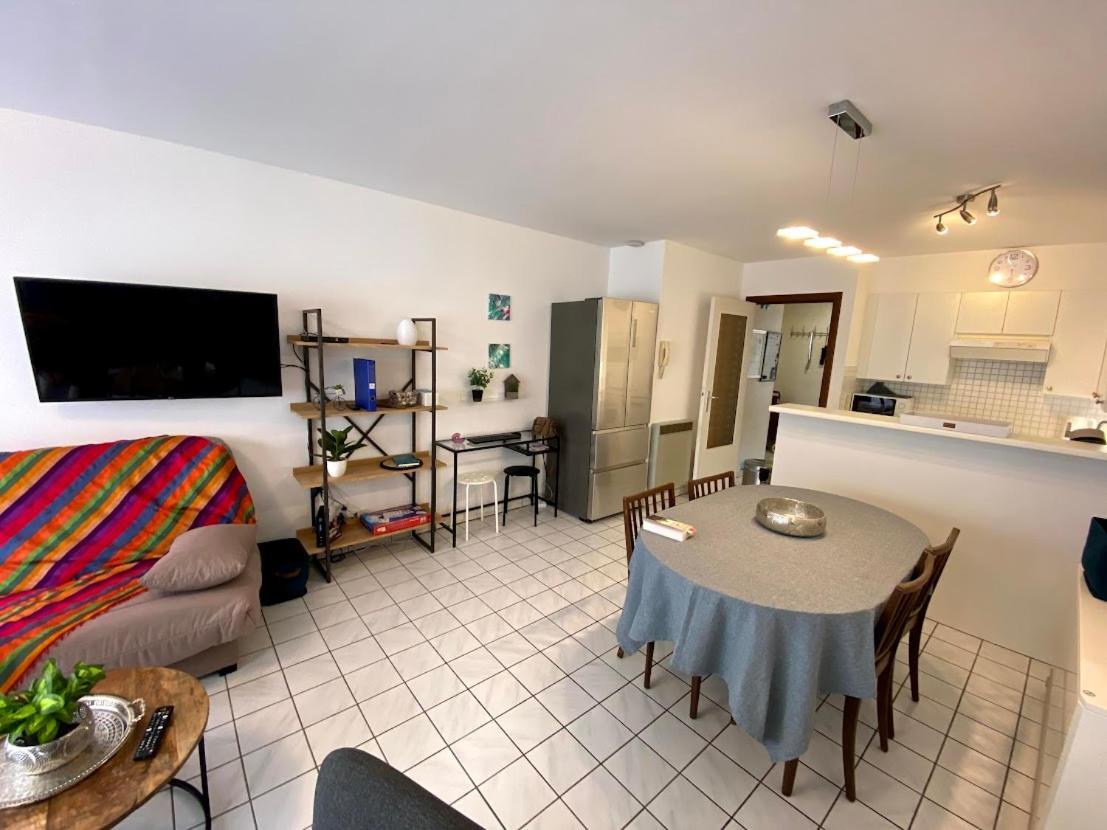 Appart Sympa 6P Avec Garage Et Terrasse Ensoleillee Et Spacieuse A 25M De La Mer Westende Middelkerke Bagian luar foto